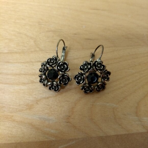 Black Stone Silver Tone Earring Lot Set 2 Floral Goth Whimsigoth Dark Academia - Picture 7 of 8